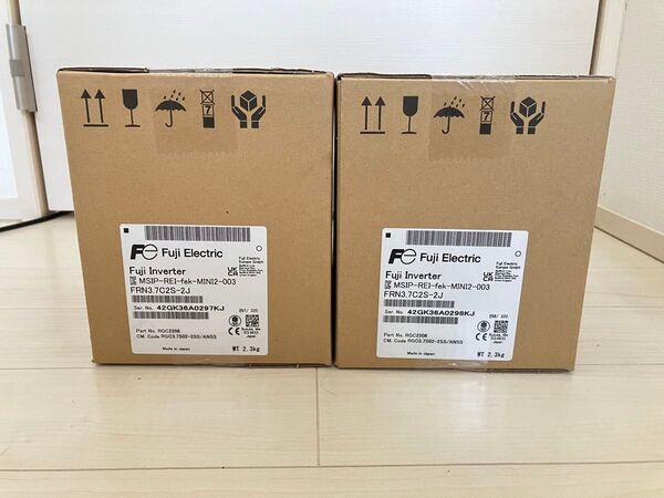 富士電機 コンパクト形インバータ FRENIC-Mini(C2)シリーズ FRN3.7C2S-2J 【2台セット】