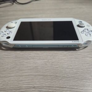 【動作確認済み】PlayStation Vita Wi-Fiモデル PCH-2000