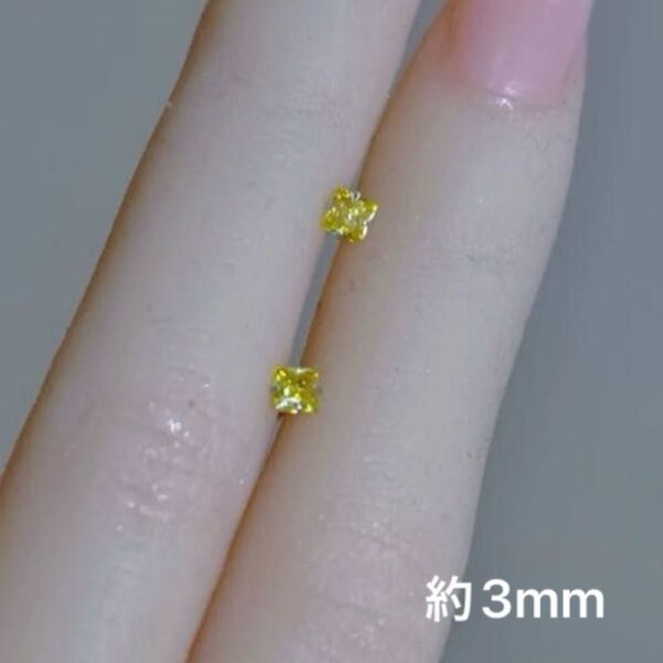 ピアス 一粒 四角 スクエア 黄 イエロー 高級感 キラキラ 3mm 小ぶり 小さめ 仕事用 ミニ シルバー プレゼント シンプル