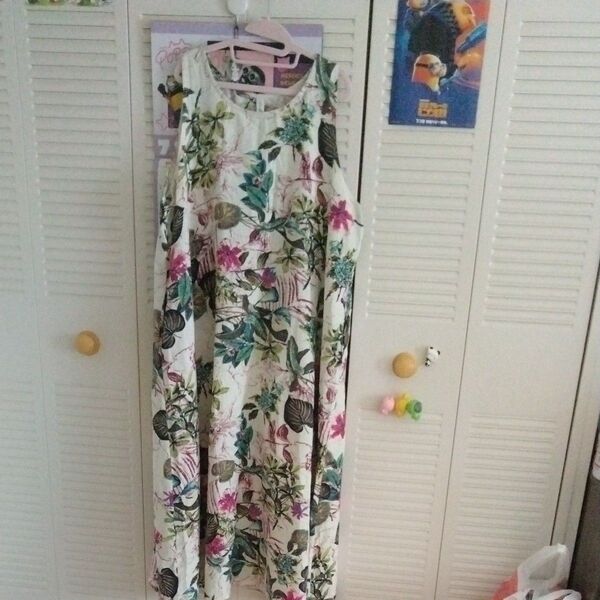 ノースリーブワンピース 花柄 ロングワンピース