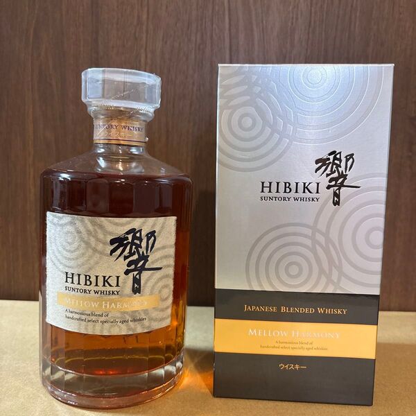 サントリーウイスキー 響 メロウハーモニー 700ml 箱付き ジャパニーズ ウイスキー SUNTORY HIBIKI 古酒