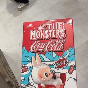 正規品THE MONSTERS × Coca-Cola LABUBU1個