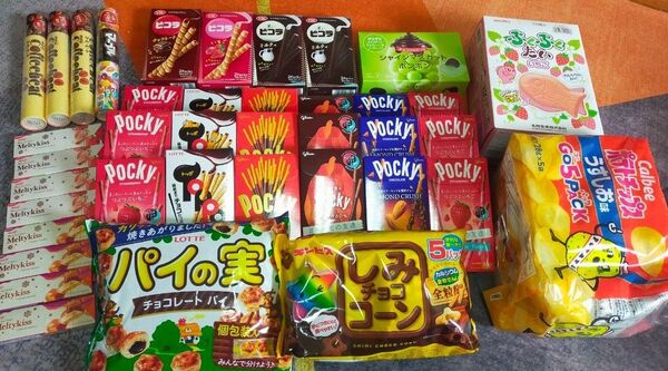 シャインマスカットボンボン チョコ ポッキー トッポ ぷくぷくたい いちご マーブルジャンボ コーヒービートジャンボ 他 お菓子