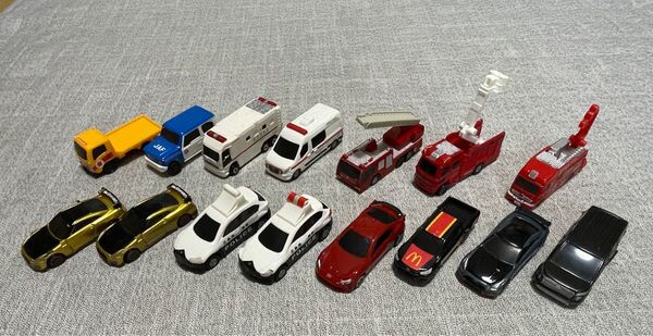 トミカ ハッピーセット 15台まとめ売り パトカー 消防車 救急車 スポーツカー JAF 他