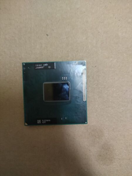 Intel CORE i3-2370M