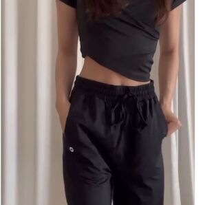 YOMOMENT フロント交差 半袖トップス