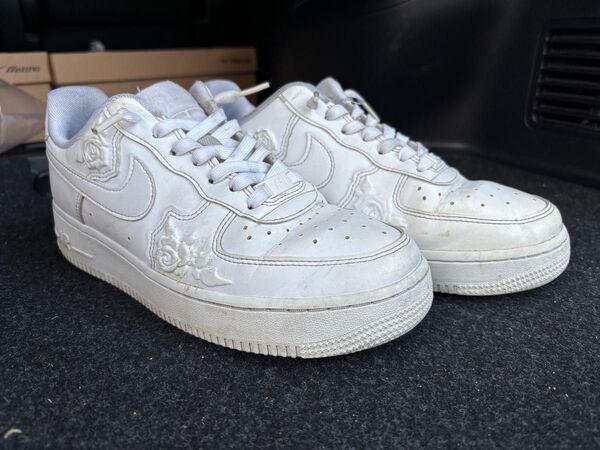 中古 NIKE ナイキ AIR FORCE エアフォース1 スニーカー LOW カジュアルスニーカー ホワイトローズ