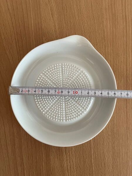 セラミック製おろし器 白