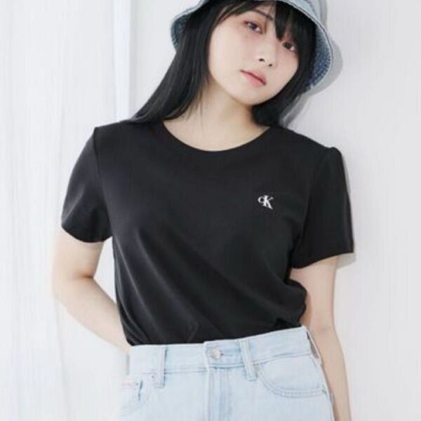 カルバンクライン Tシャツ ロゴスリムTシャツ レディース