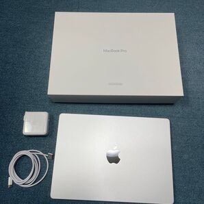MacBookPro M3Pro メモリ36GB SSD512 GB