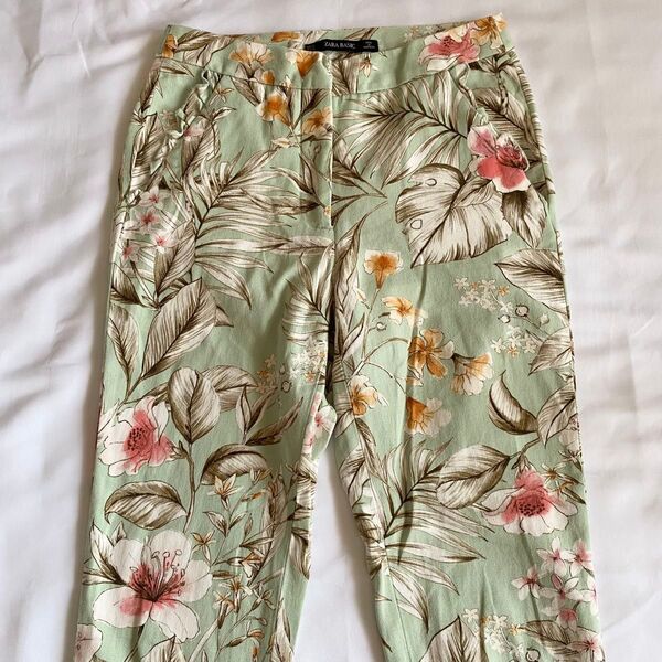 【ZARA BASIC】【訳あり】ボタニカル柄パンツ グリーン フリルポケット ストレッチあり ザラベーシック スリムパンツ