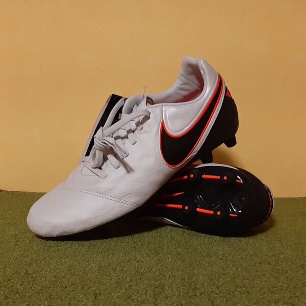 【新品・未使用】NIKE ナイキ サッカースパイク ティエンポ レガシー HG 25.5cm 廃盤