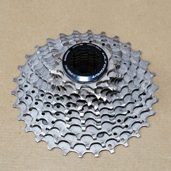SHIMANO シマノ ULTEGRA CS-R8000 11-30T 11S