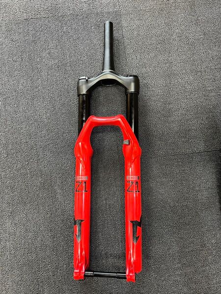2024 Marzocchi Series 36 Bomber Z1 29 150mm Grip サスペンションフォーク 中古品