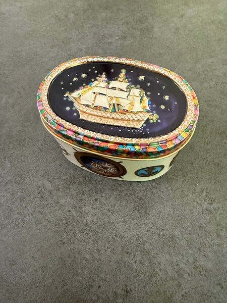 【限定】横浜限定缶 青山デカーボ 缶のみ 宝石マグネットなし