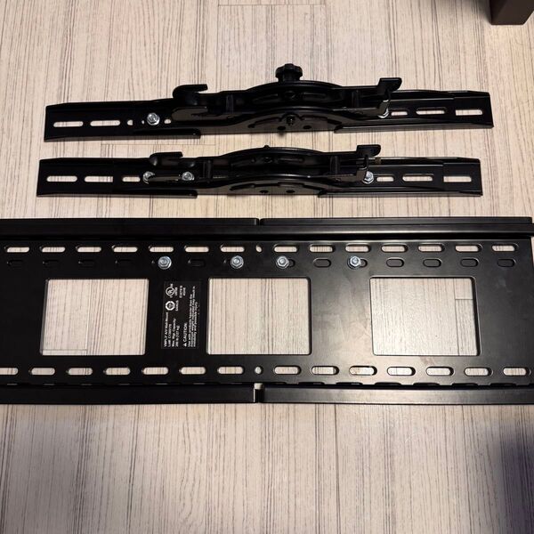 SANUS VMPL3b 大型テレビ 壁掛け 固定 マウント