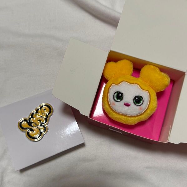 TWICE ジヒョ ジブリー ランダム ピンバッジ ラ ぬいぐるみリング ランダム ポップアップ THIS IS FOR