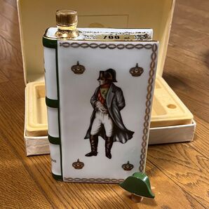 【新品未開封】ナポレオンブック 緑 陶器ボトル 700ml 40% ブランデー コニャック 古酒 カミュ