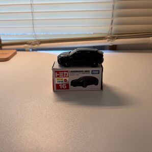 トミカランボルギーニウルス初回特別仕様