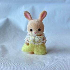 【希少品】シルバニアファミリー 会員特典 ピンクわたうさぎ 赤ちゃん