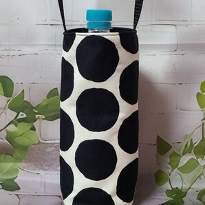 ハンドメイド 持ち手つき水筒入れカバー ペットボトルカバー ドット柄 マルチケース 折り畳み傘入れ ボトルホルダー