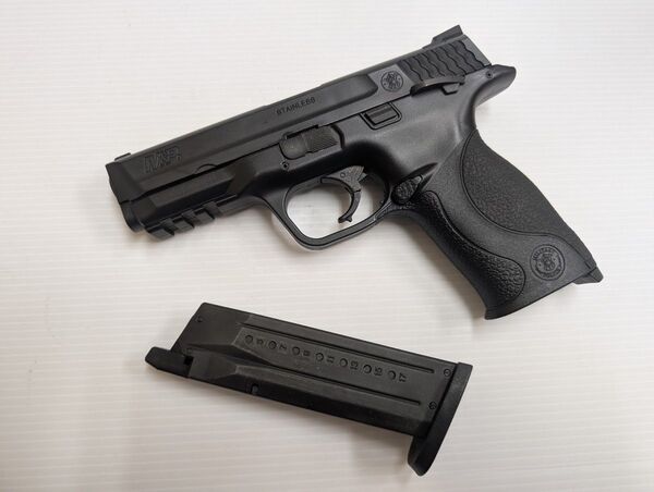 東京マルイ ガスブローバックハンドガン M&P9 Laylax