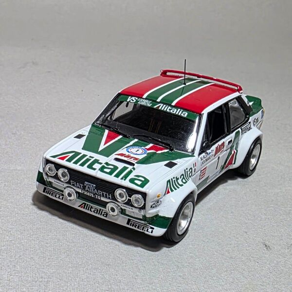 デアゴスティーニ 1/43 フィアット131アバルト 1979 1000湖ラリー ラリーカーコレクション 中古美品