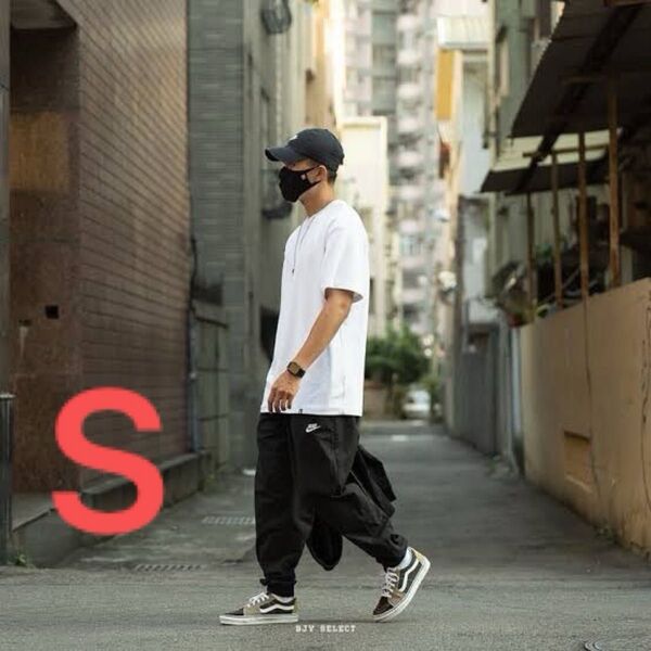 ナイキ NIKE ジョガーパンツ S 黒ウーブントラックパンツ テーパード 新品