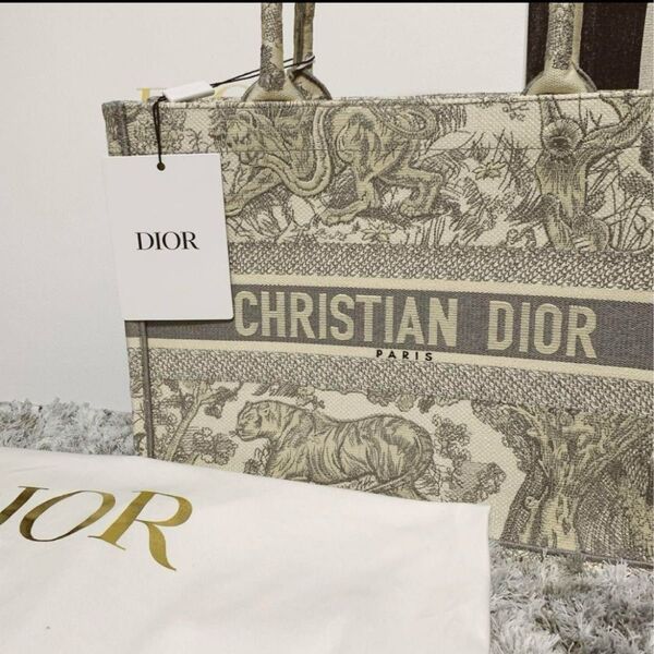 《箱付き》Dior Book Tote ディオールブックトートバッグ ミディアム Christian Dior ブックトート