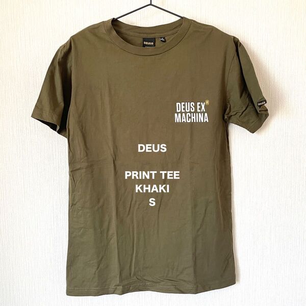 【DEUS】デウス プリントTシャツ カーキ S 半袖 夏服 クルーネック カジュアル 匿名配送 メンズ