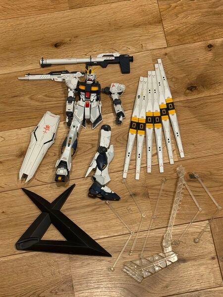 【市場希少品】ガンプラ ジャンク プラモデル 1/100 MG RX-93 νガンダム Ver.Ka クリーニング済