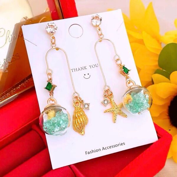 夏 涼しげ ガラスドーム 貝殻 ヒトデ 揺れる ハンドメイドピアス イヤリング レディース アクセサリー プレゼントにも