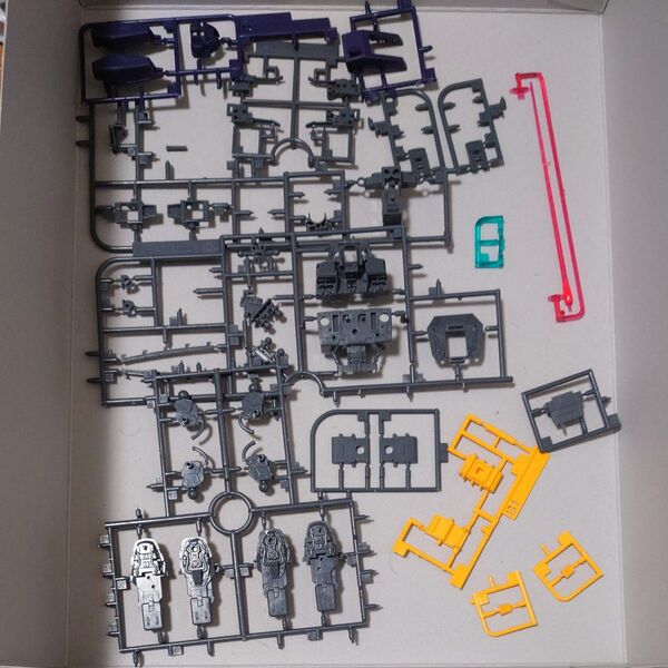 プレバン限定 MG 1/100 RX-121-2A ガンダムTR-1 アドバンスドヘイズル 余りパーツ