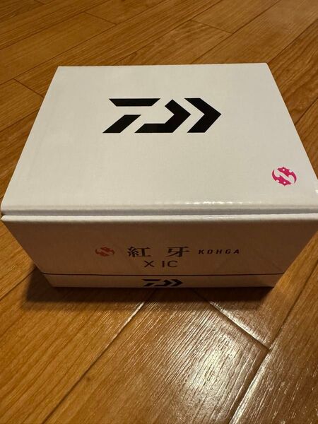 新品未開封 DAIWA ダイワ ベイトリール 紅牙 X IC 右ハンドル