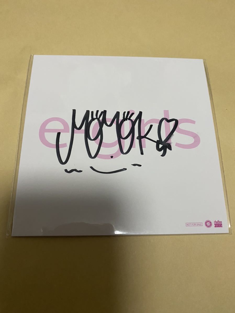 E-girls Momoka Nakajima ☆ Mini papel de colores autografiado ☆, Artículos de celebridades, firmar