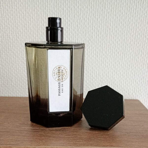 ラルチザンパフュームPASSAGE D'ENFER オードトワレ100ml 香水