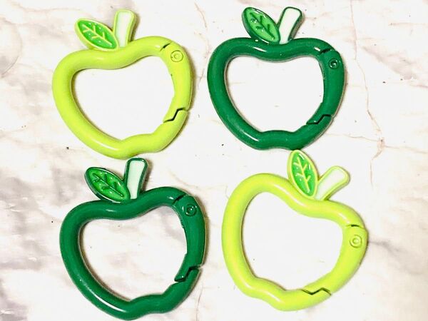カラビナ ミセスグリーンアップル 青りんご キーリング ミセス キーホルダー Mrs GREEN チャーム 可愛い