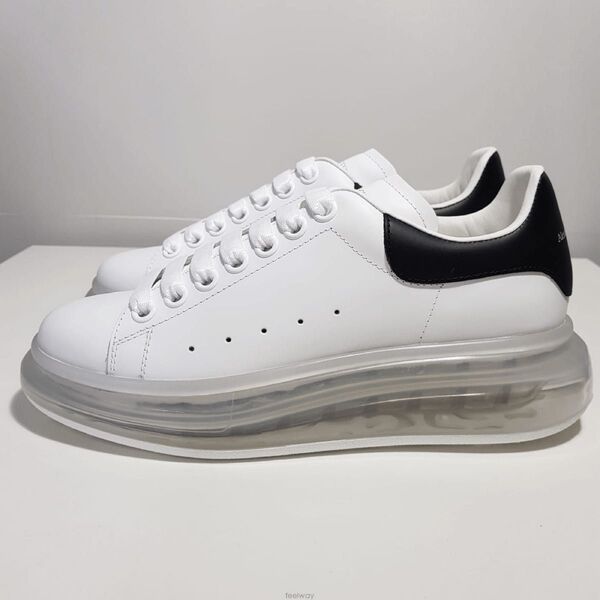 新品未使用アレキサンダーマックイーン (Alexander Mcqueen)● モデル名 611698 WHX98 9061