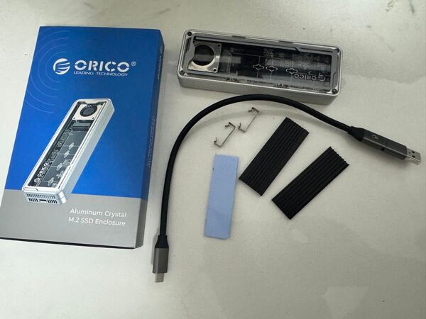 ORICO M.2 SSD 外付けケース 40Gbps NVMe SSD ケース 内蔵冷却ファン付き