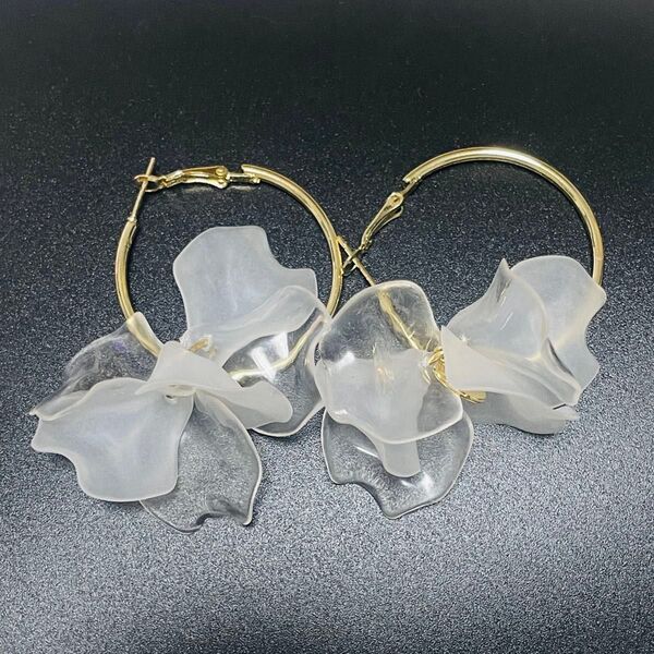 フラワー 花 ピアス ブライダルピアス 結婚式 前撮り