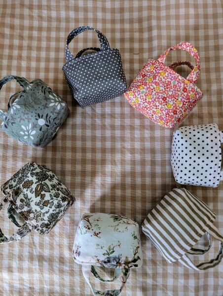 ハンドメイド 手のひらサイズ ミニミニトートバッグ7個セット 小物入れ