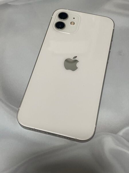 管理No.【バッテリー100%】iPhone12 128GB ホワイト SIMフリー 残債・利用制限なし