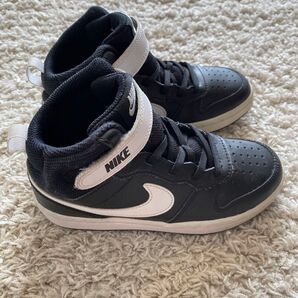 NIKE キッズ ハイカットスニーカー 黒白