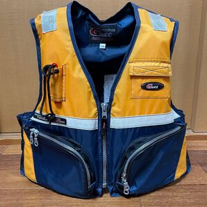 GETTゲット 笛付フローティングベスト フィッシングベスト 子供用/140 男女児兼用 ライフジャケット アウトドア 釣り中古