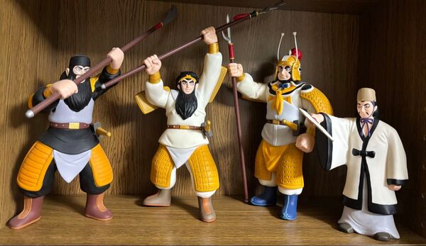 三国志 フィギュア 横山光輝 ソフビ 諸葛亮 関羽 張飛 呂布