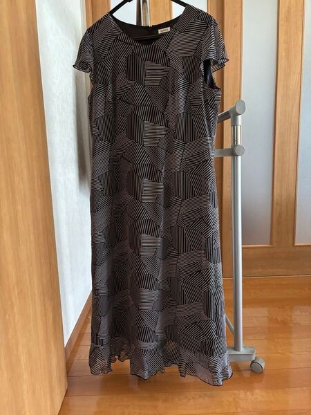 大判15号GEKKA ワンピース 幾何学模様 モノトーン Lサイズ クーポンで200円引き