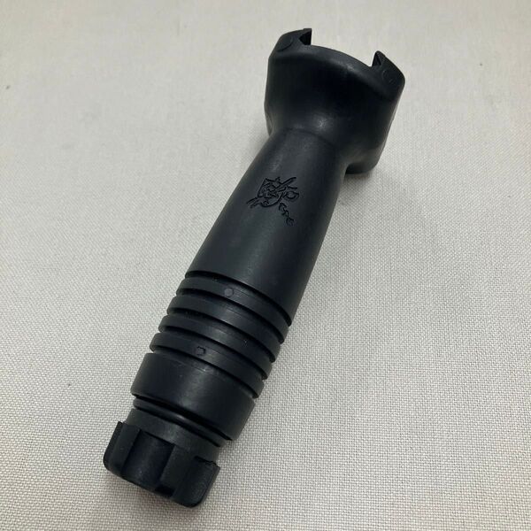 実物 ナイツ フォアグリップ 美品 KAC