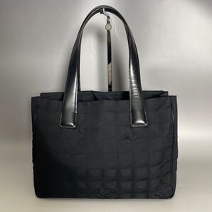 CHANEL 極美品 黒 PM ニュートラベルライン ハンドバッグ シャネル