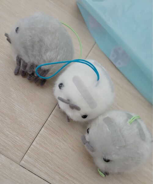 ダンゴムシ ミニぬいぐるみストラップ