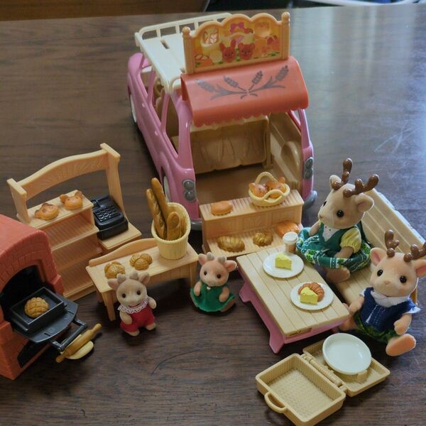 シルバニアファミリー ピクニックワゴン はじめてのパン屋さんセット ファミリーカー トナカイファミリーセット